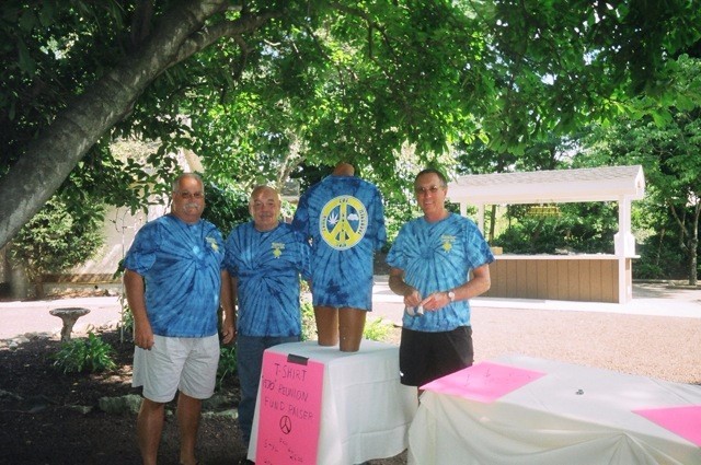 Chris Yeager,Kevin Kay,Frank Holzman&Reunion T-shirt